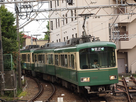 江ノ電1000形江ノ島駅02