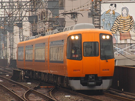 近鉄22000系回送 近鉄大阪線鶴橋駅