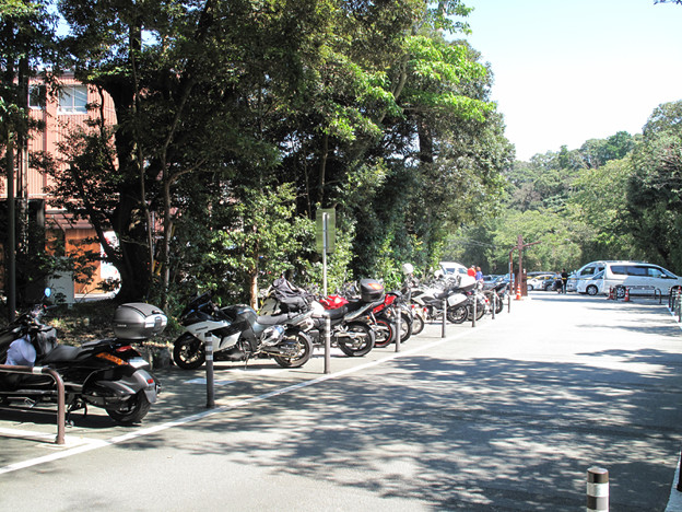 IMG_9615 バイクは楽チン駐車場 写真: IMG_9615 バイクは楽チン駐車場