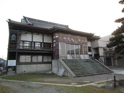明誓寺の本堂