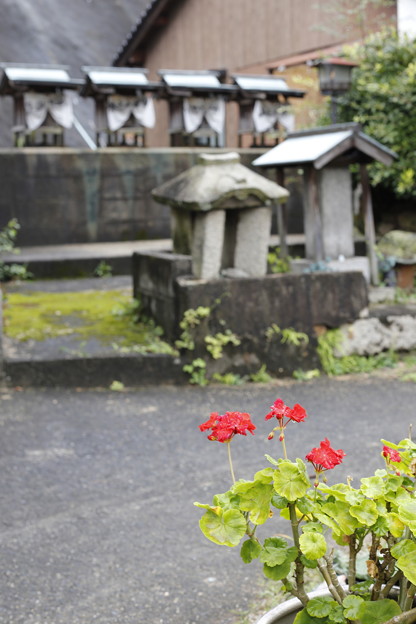 二窓の祠