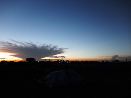 去る雲と立ち上がる雲と20150721-12