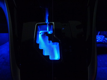 ハリアー６０系　東京都　シフトＬＥＤ