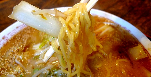 みそラーメンアップ P1120693
