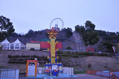 ジャンピングスターと小山の観覧車1