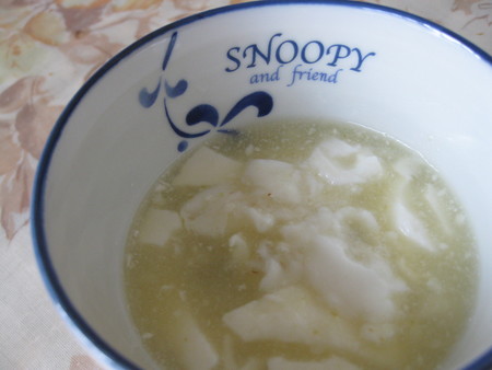 りんごソースの杏仁豆腐