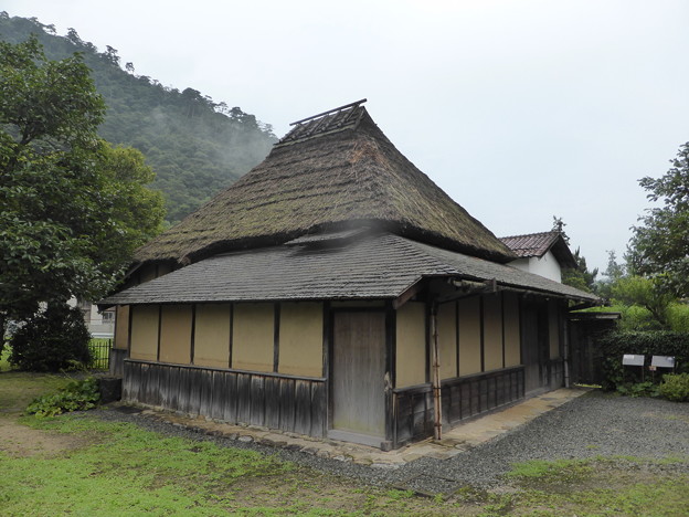 西周の旧居