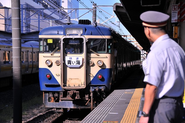 錦糸町駅通過。。113系青い海号